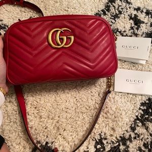 100% authentic Red Gucci crossbody